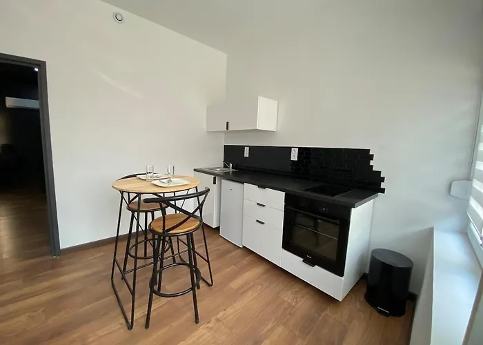 Apartment Douce Nuit & *